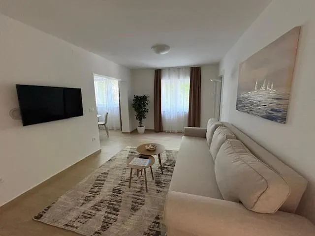 Apartment Tatjana Pula City Center