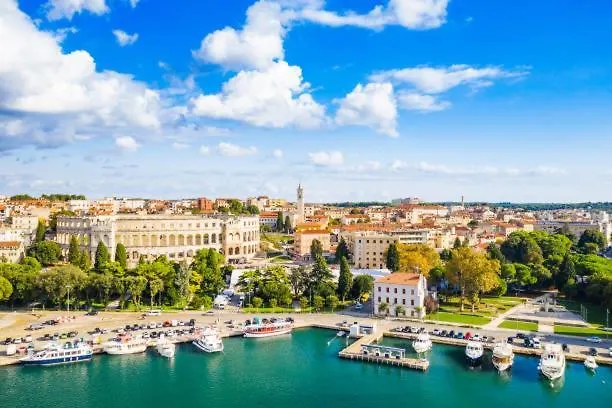 Apartment Tatjana Pula City Center